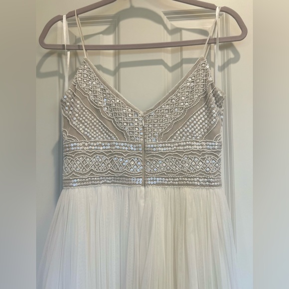 Adrianna Papell Long Shades Of Ivory Sequins Beaded Gown Unaltered Size 6 - Picture 5 of 15